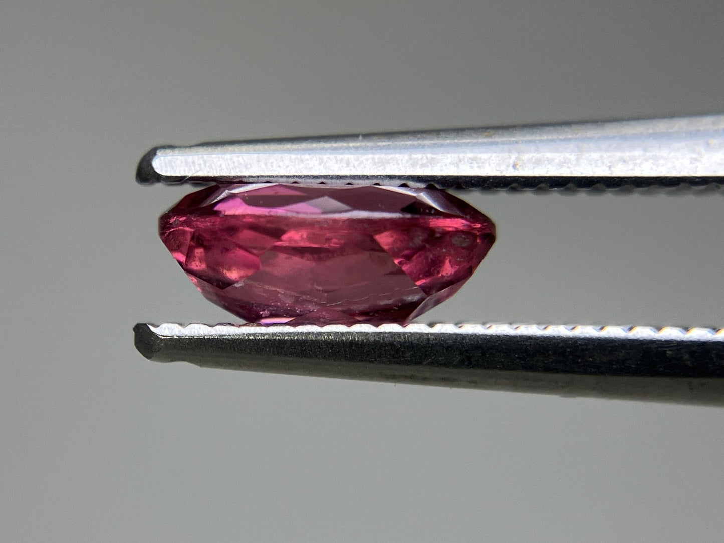 ピンクトルマリン 1.012ct 宝石ソーティング付き 7.2㎜×5.5㎜×2.9㎜ ルース（ 裸石 ） 4454YY