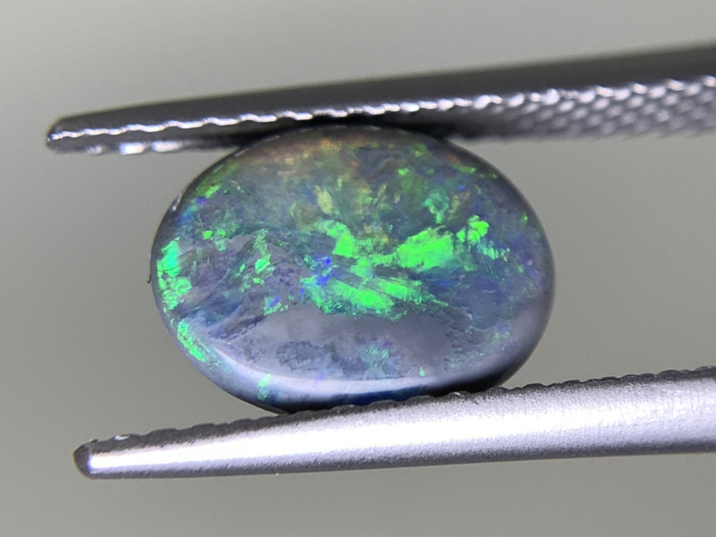 ブラックオパール 天然 1.491ct 中央宝石ソーティング付き 9.2㎜×7.2㎜×3.4㎜ 天然 ルース（ 裸石 ） 5013Y