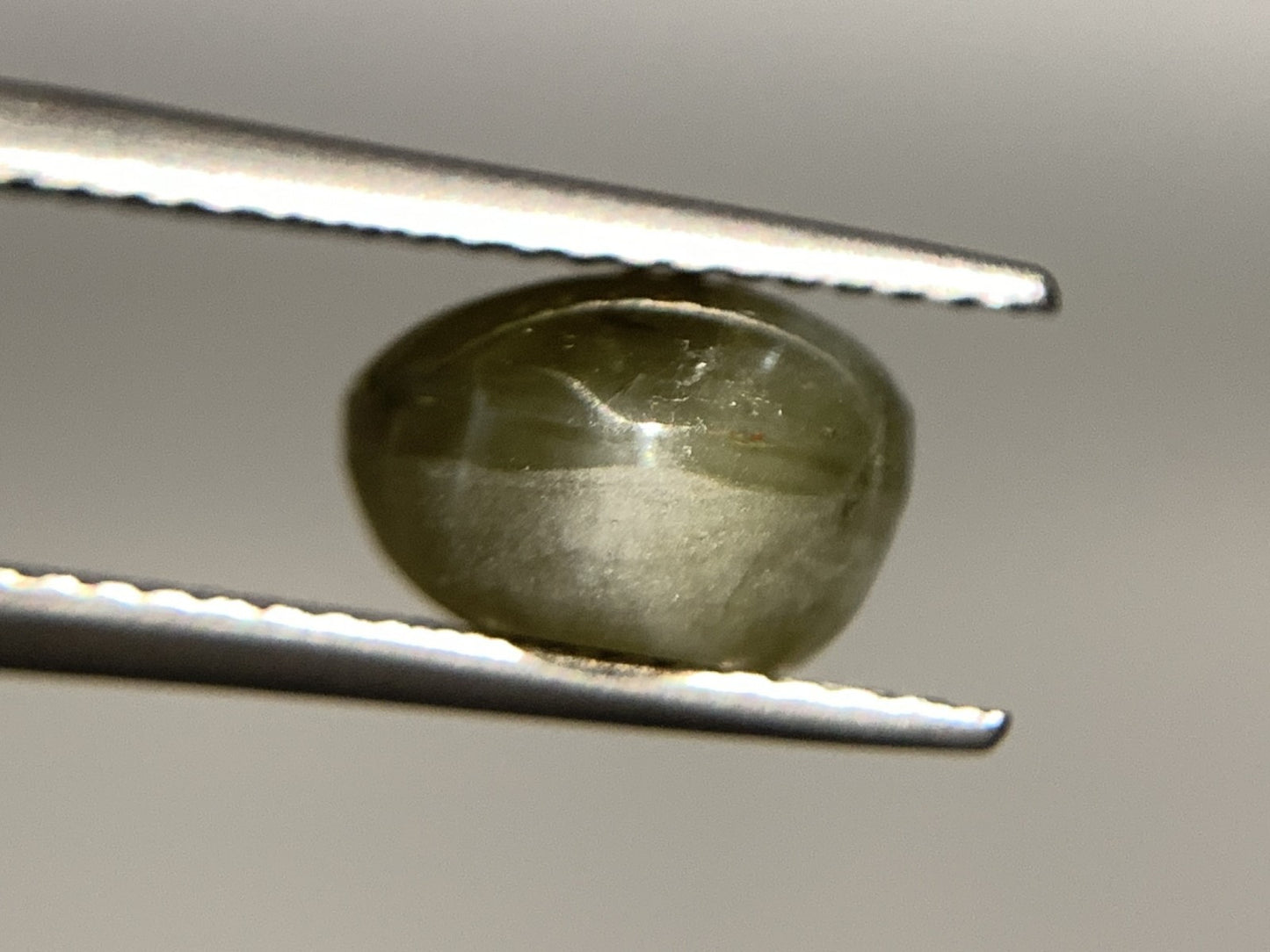 クリソベリルキャッツアイ 4.28ct 宝石ソーティング付き  8.9㎜×7.8㎜×5.9㎜  ルース（ 裸石 ） 2508Y
