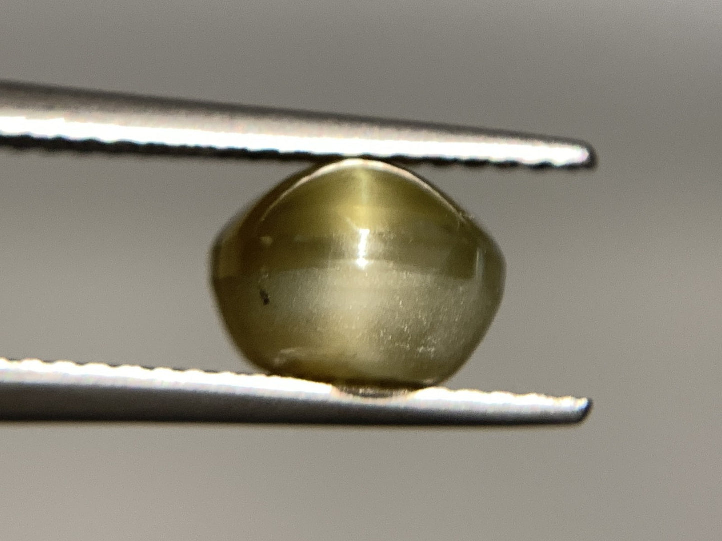 クリソベリルキャッツアイ 4.28ct 宝石ソーティング付き  8.9㎜×7.8㎜×5.9㎜  ルース（ 裸石 ） 2508Y