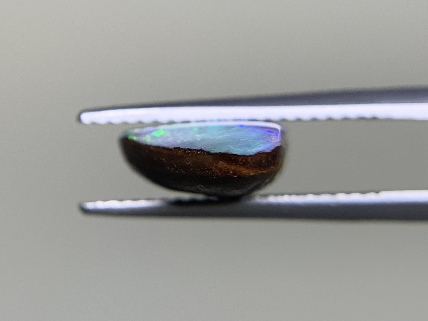 ボルダーオパール 5.814ct  宝石ソーティング付き  18.7㎜×9.8㎜×4.3㎜  ルース（ 裸石 ） 1994Y