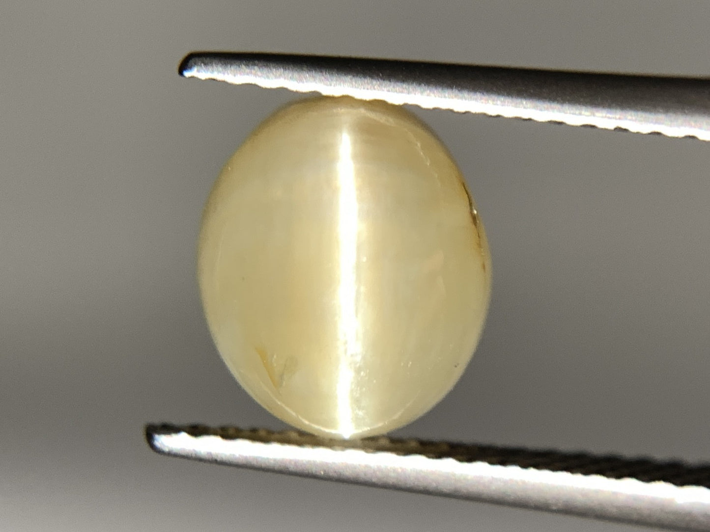 クリソベリルキャッツアイ 天然  6.015ct  中央宝石ソーティング付き  9.4㎜×8.0㎜×8.5㎜  ルース（ 裸石 ） 5751Y
