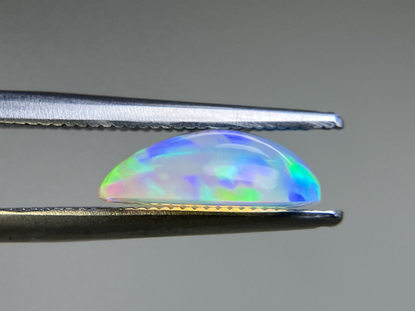 オパール 1.931ct 宝石ソーティング付き 11.4㎜×8.4㎜×4.0㎜ ルース（ 裸石 ） 4595YY