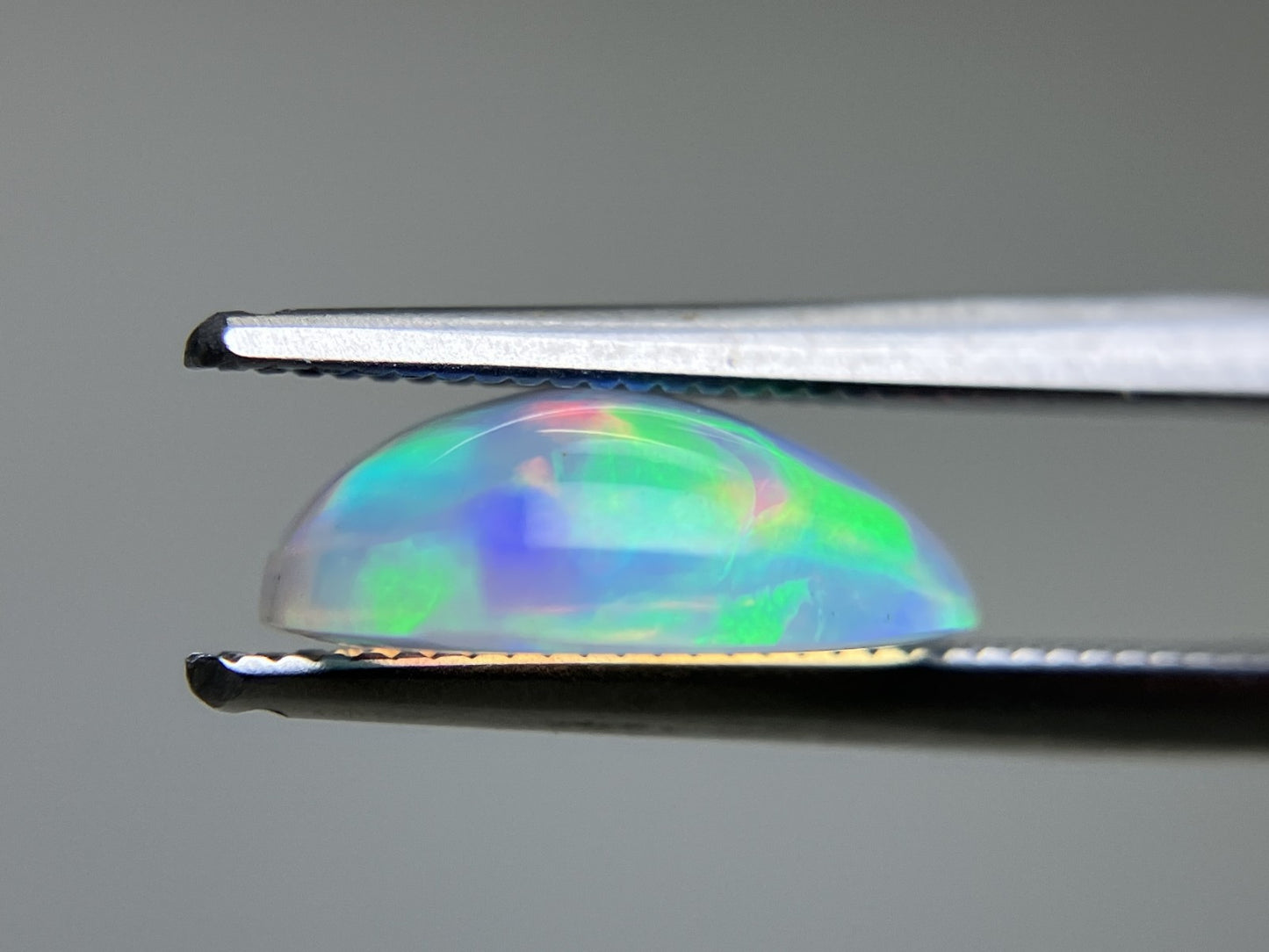 オパール 1.931ct 宝石ソーティング付き 11.4㎜×8.4㎜×4.0㎜ ルース（ 裸石 ） 4595YY