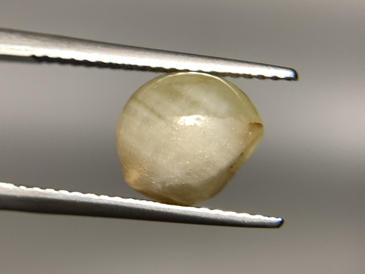クリソベリルキャッツアイ 天然  6.015ct  中央宝石ソーティング付き  9.4㎜×8.0㎜×8.5㎜  ルース（ 裸石 ） 5751Y