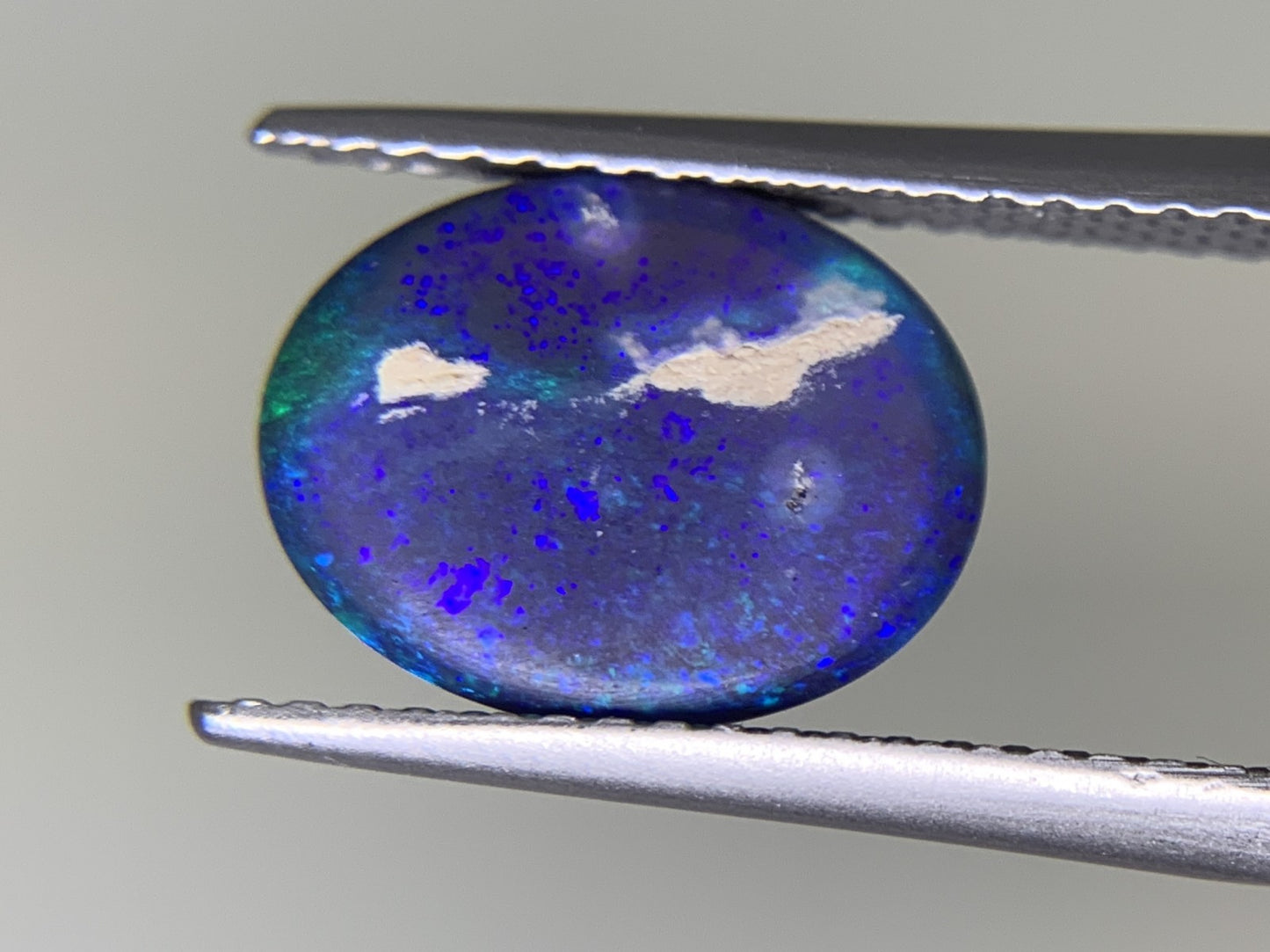 ブラックオパール 2.394ct  宝石ソーティング付き  11.1㎜×8.6㎜×4.0㎜  ルース（ 裸石 ） 1948Y