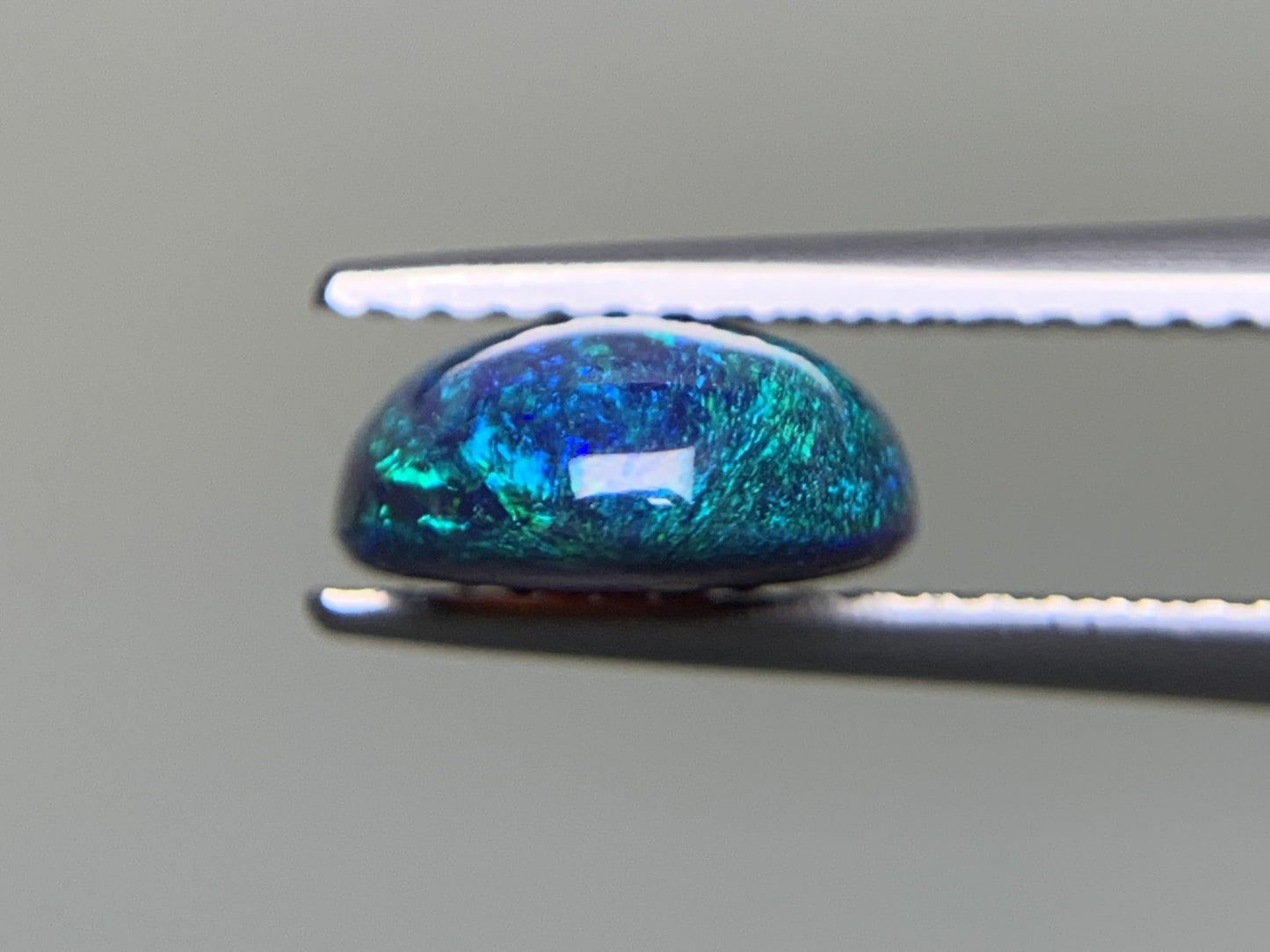 ブラックオパール 2.394ct  宝石ソーティング付き  11.1㎜×8.6㎜×4.0㎜  ルース（ 裸石 ） 1948Y