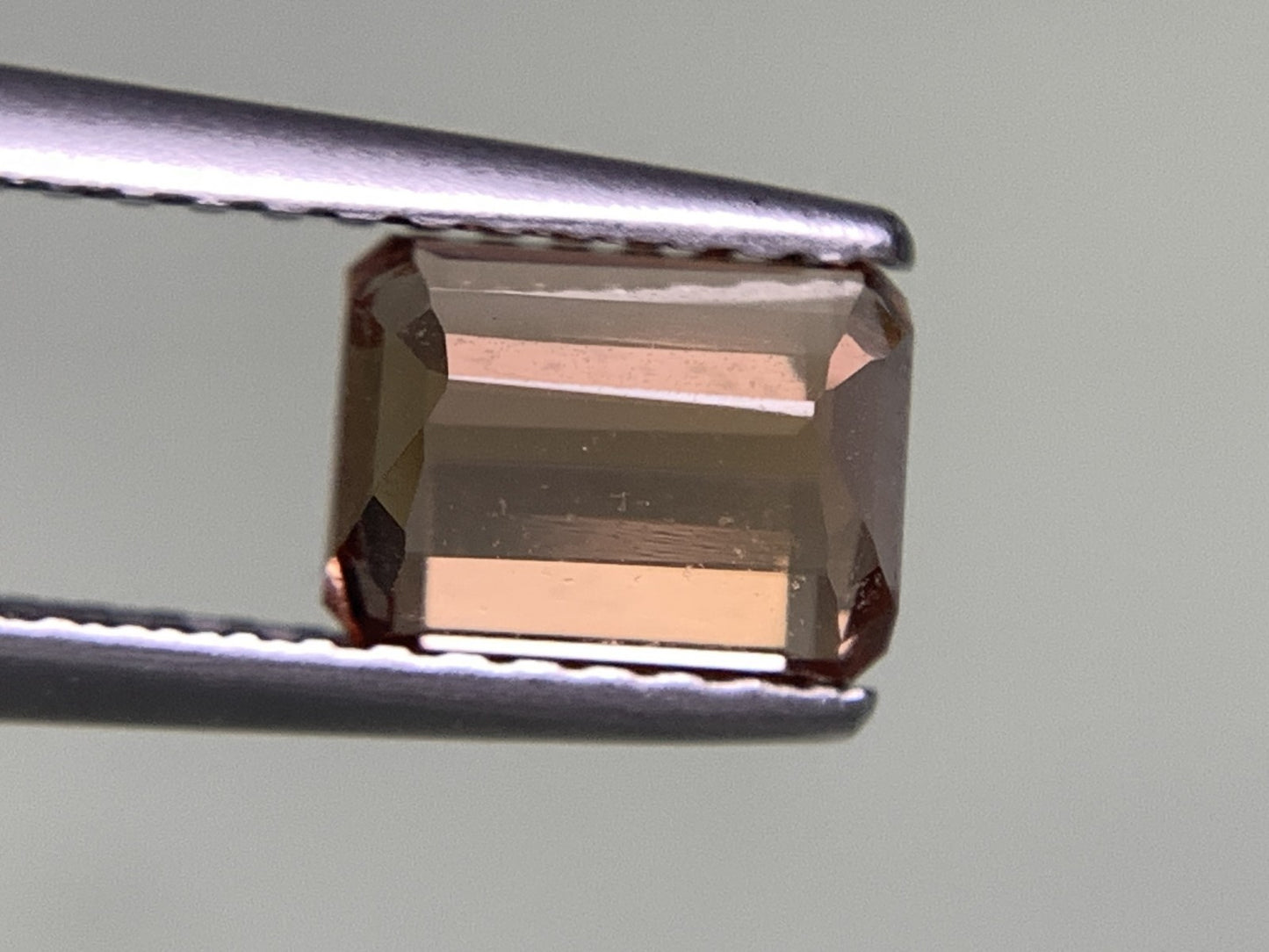 インペリアルトパーズ 1.489ct 宝石ソーティング付き  6.6㎜×5.0㎜×4.0㎜  ルース（ 裸石 ） 2958Y