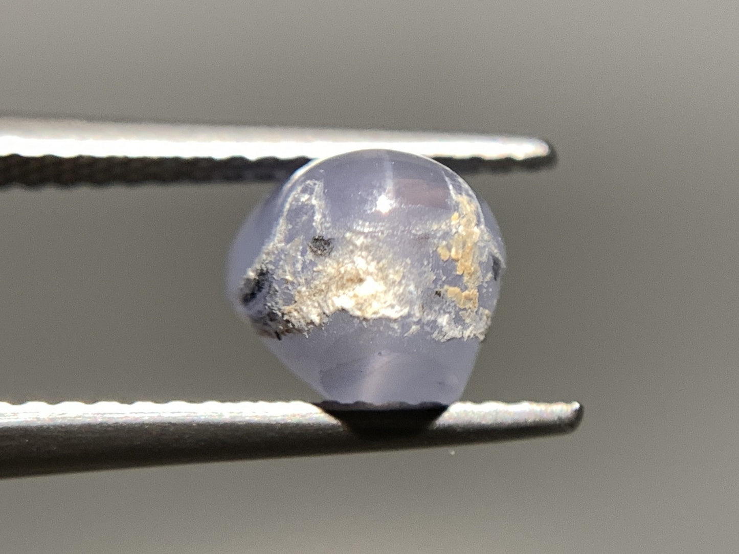 スターサファイア 天然 4.573ct 宝石ソーティング付き 9.5㎜×7.1㎜×6.4㎜ ルース（ 裸石 ） 6882Y
