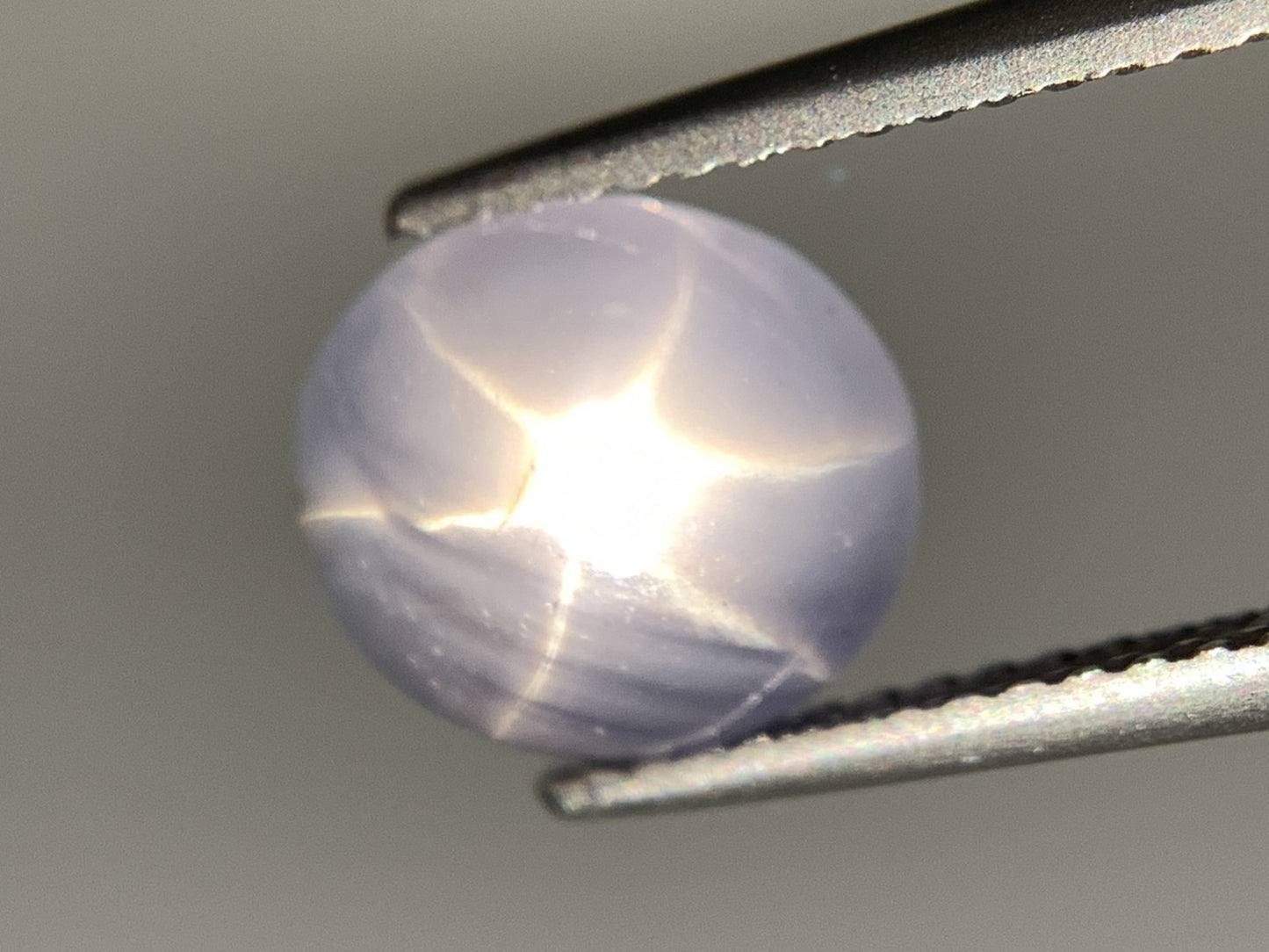 スターサファイア 天然 3.218ct 宝石ソーティング付き 8.6㎜×7.6㎜×4.6㎜ ルース（ 裸石 ） 6878Y