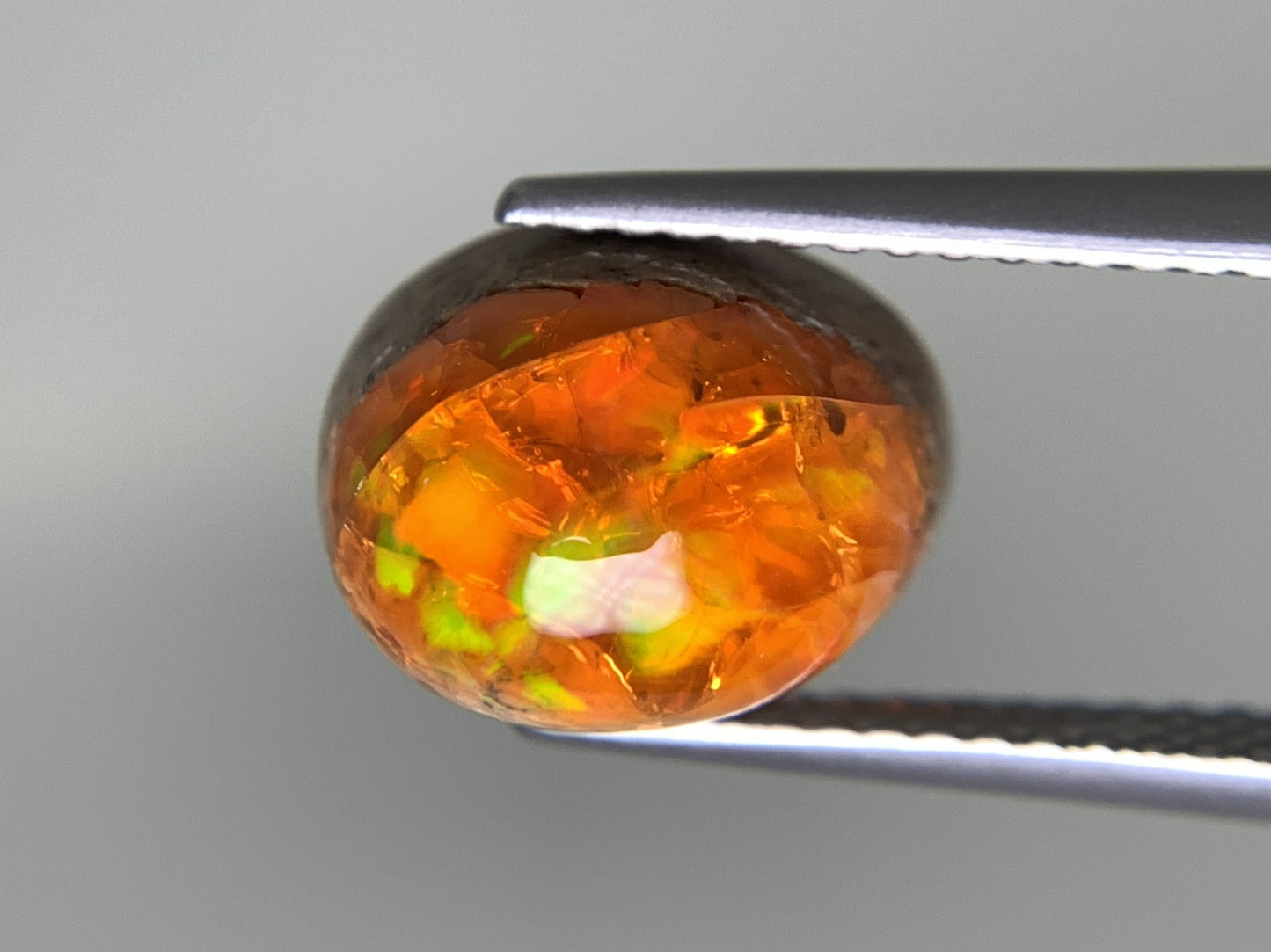 オパール 天然 3.242ct カン有り 宝石ソーティング付き 10.3㎜×8.4㎜×6.4㎜ ルース（ 裸石 ） 7972Y