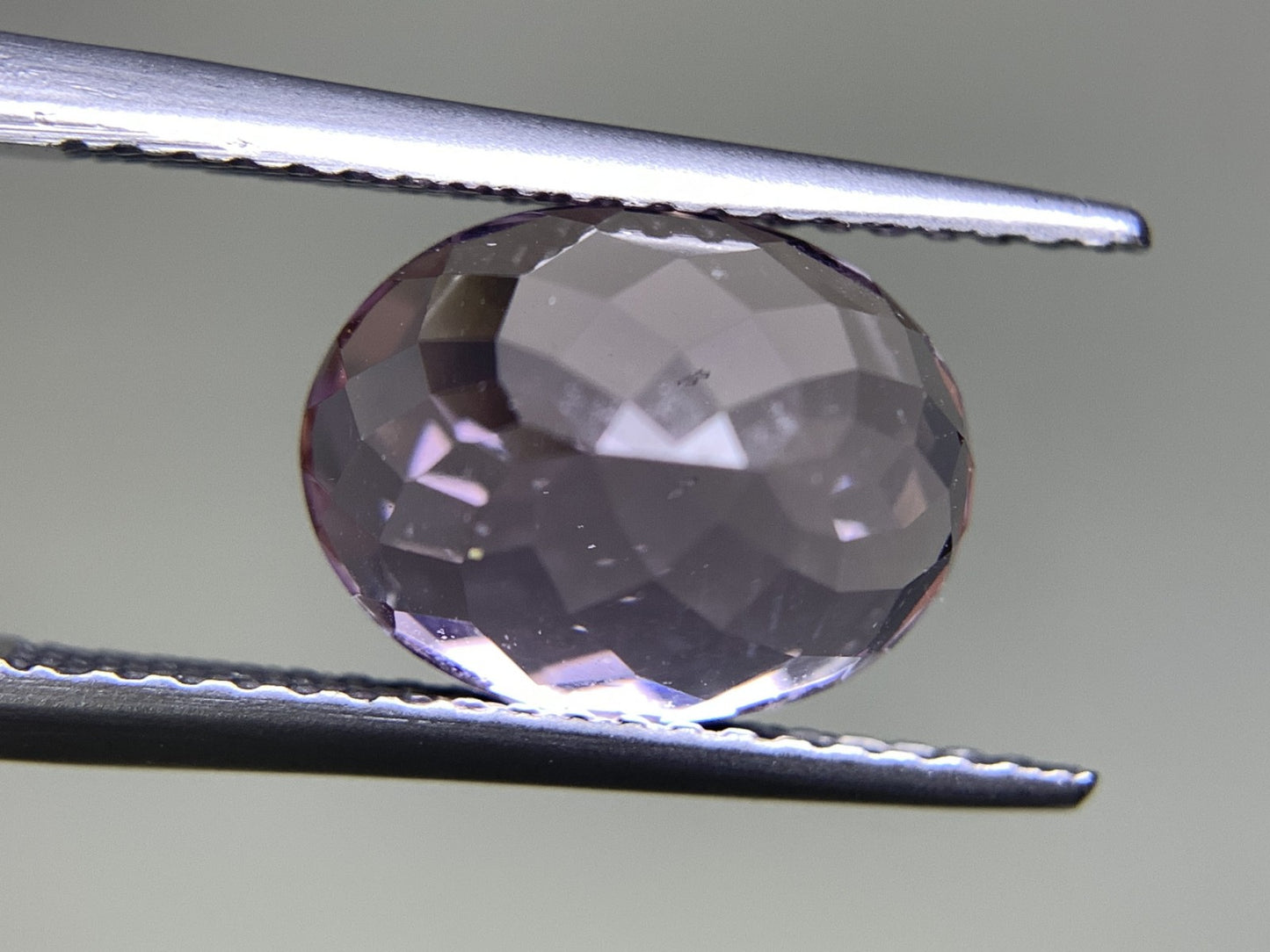 クンツァイト 4.484ct 宝石ソーティング付き  10.6㎜×8.1㎜×6.5㎜  ルース（ 裸石 ） 2481Y