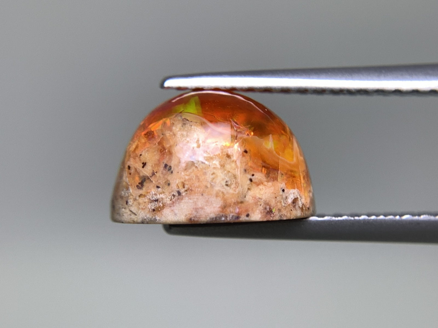 オパール 天然 3.242ct カン有り 宝石ソーティング付き 10.3㎜×8.4㎜×6.4㎜ ルース（ 裸石 ） 7972Y