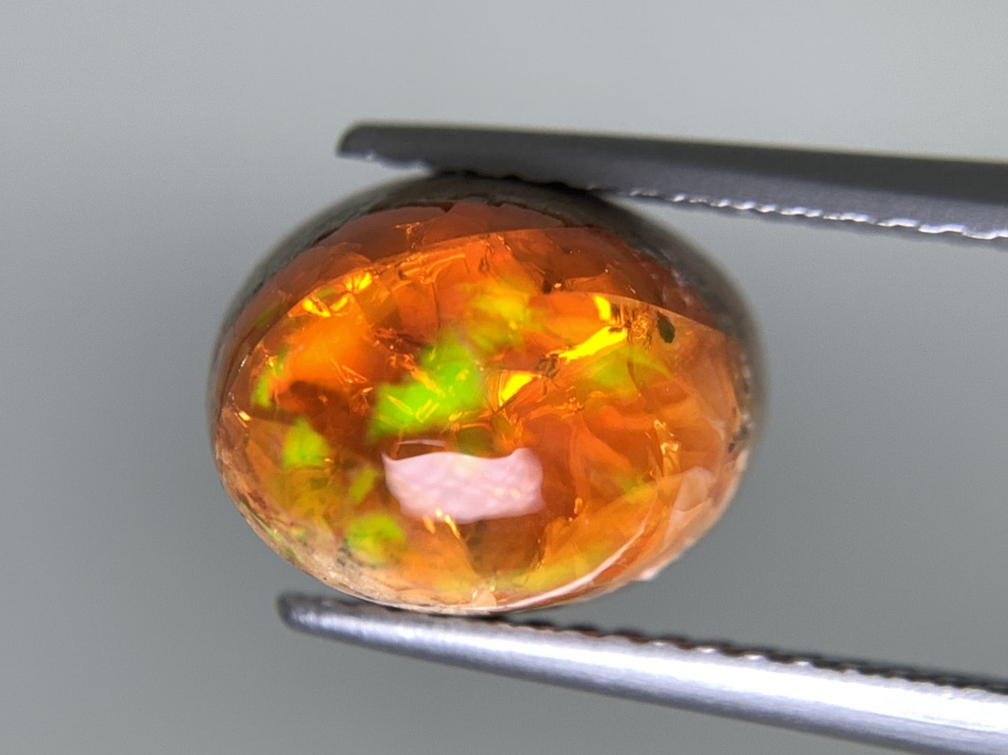 オパール 天然 3.242ct カン有り 宝石ソーティング付き 10.3㎜×8.4㎜×6.4㎜ ルース（ 裸石 ） 7972Y