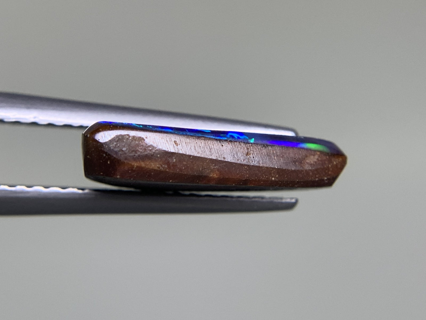 ボルダーオパール 3.057ct 宝石ソーティング付き  13.0㎜×7.9㎜×3.0㎜  ルース（ 裸石 ） 3842Y