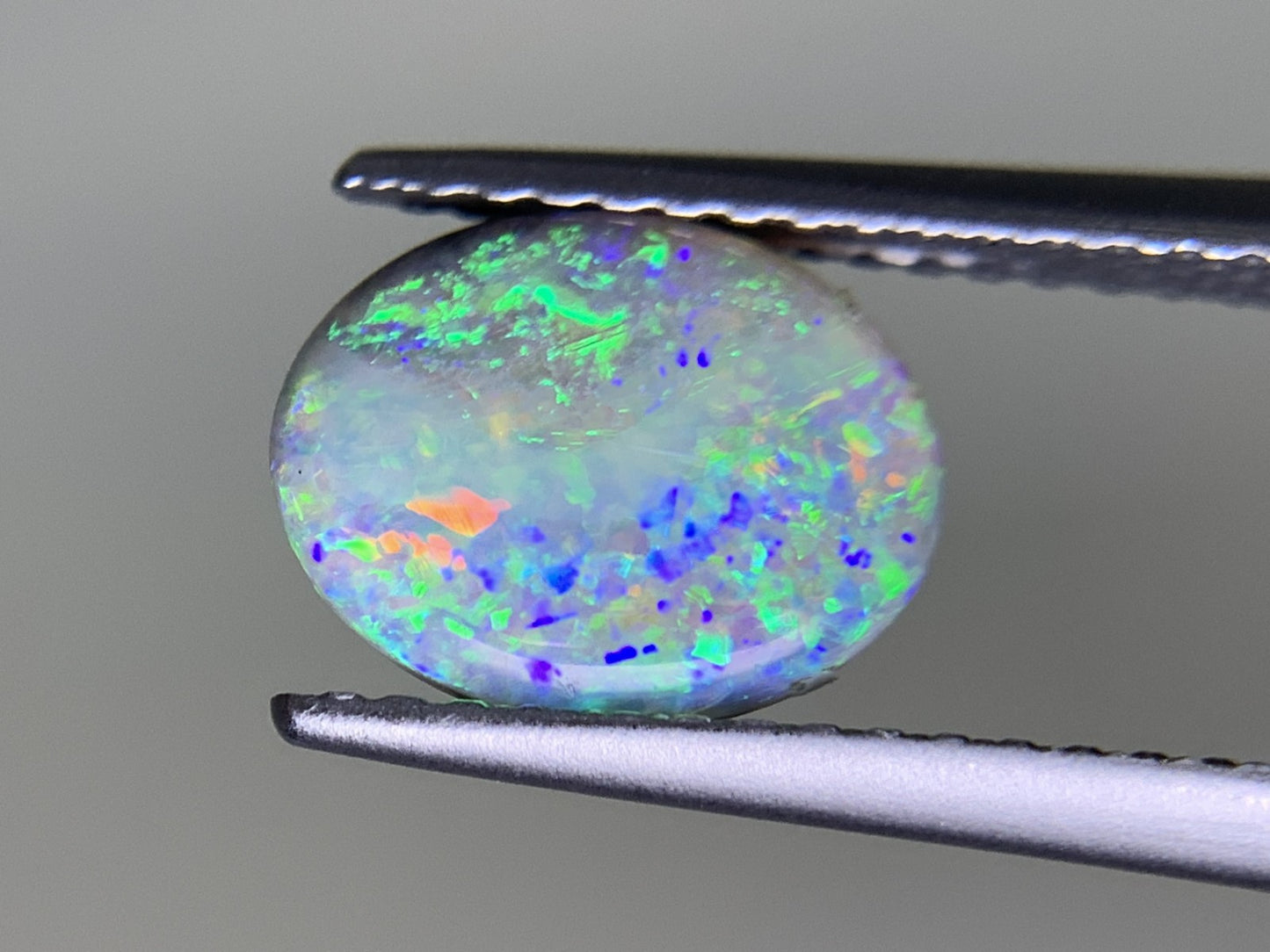 ブラックオパール 1.243ct 宝石ソーティング付き  9.2㎜×7.1㎜×3.1㎜  ルース（ 裸石 ） 3838Y