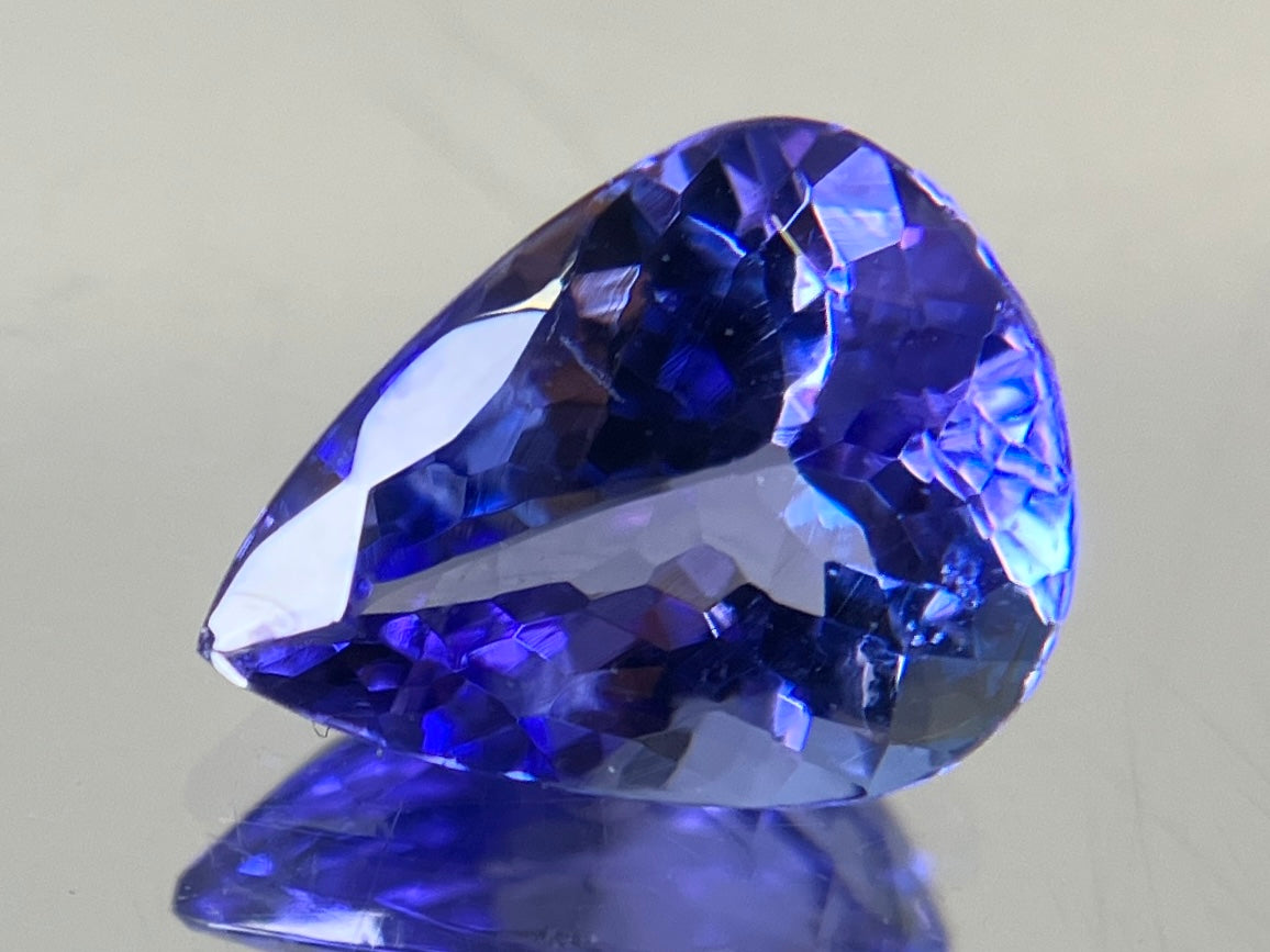 タンザナイト 天然 1.628ct 宝石ソーティング付き 8.9㎜×6.8㎜×4.2㎜ ルース（ 裸石 ） 7516YY