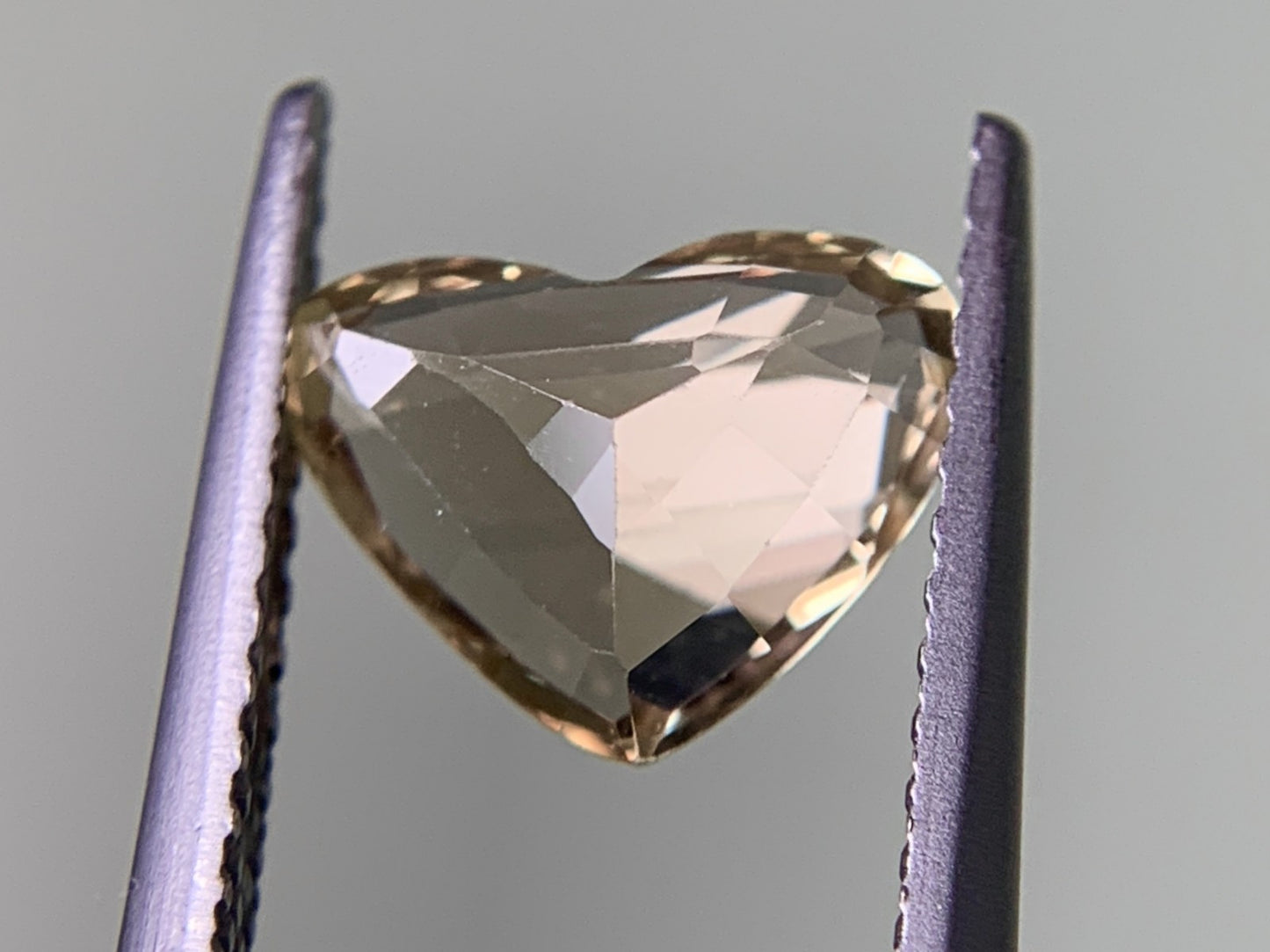 サファイア 1.53ct  GIA宝石鑑別書付き  No Heat 6.59㎜×8.60㎜×3.41㎜   ルース（ 裸石 ）   4317Y