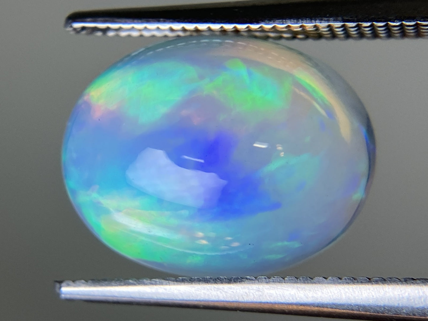 オパール 3.922ct 宝石ソーティング付き 14.3㎜×11.1㎜×5.4㎜ ルース（ 裸石 ） 4586YY