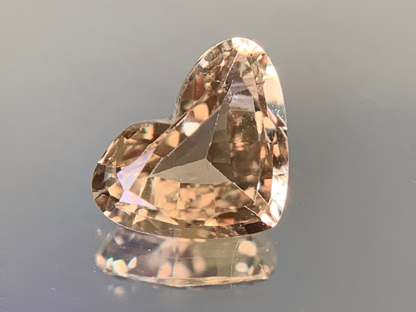 サファイア 1.53ct  GIA宝石鑑別書付き  No Heat 6.59㎜×8.60㎜×3.41㎜   ルース（ 裸石 ）   4317Y