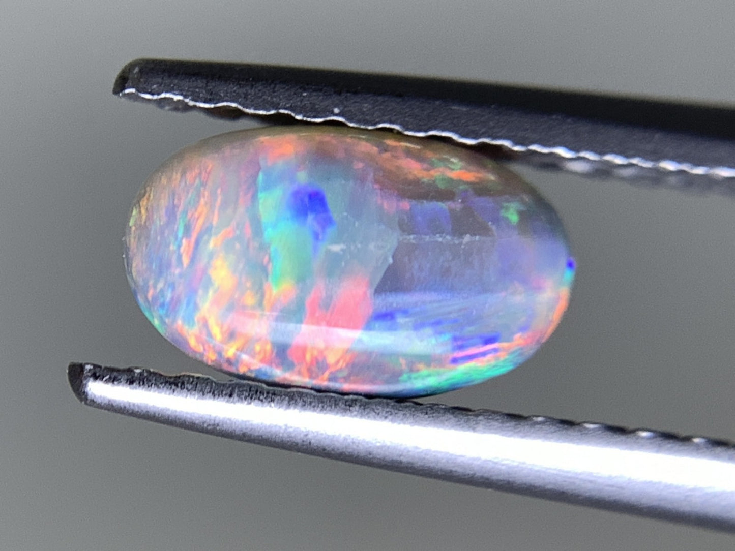 ブラックオパール  天然  0.596ct  宝石ソーティング付き  7.0㎜×4.4㎜×2.9㎜  ルース（ 裸石 ）  5100Y