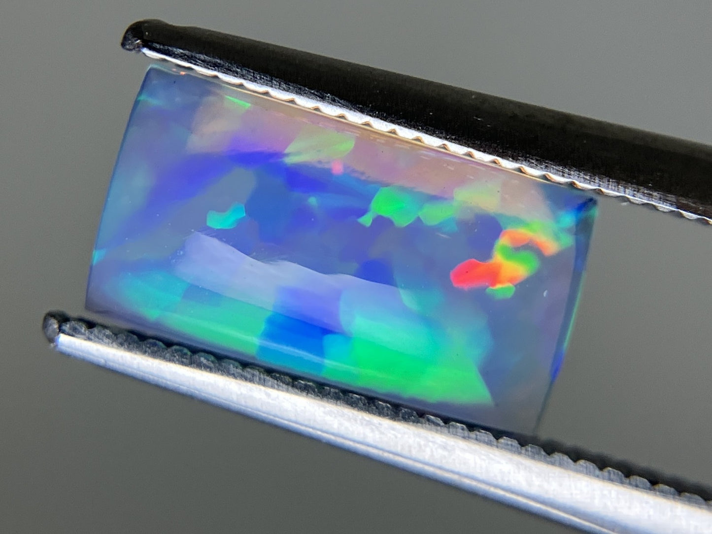 オパール 1.542ct 宝石ソーティング付き 10.9㎜×5.9㎜×3.3㎜ ルース（ 裸石 ） 4562YY