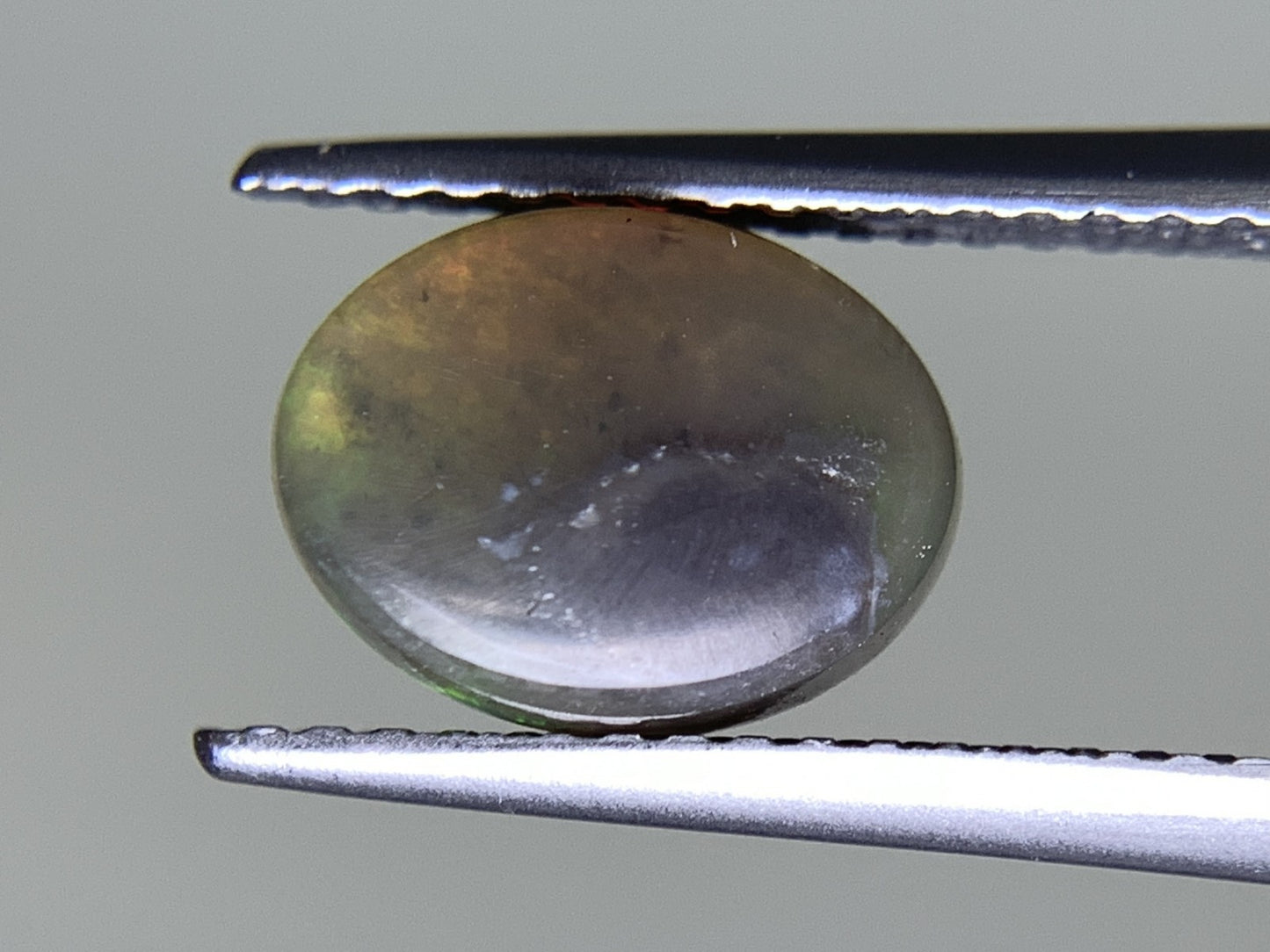 ブラックオパール 1.850ct 宝石ソーティング付き  9.0㎜×7.0㎜×4.3㎜  ルース（ 裸石 ） 2504Y