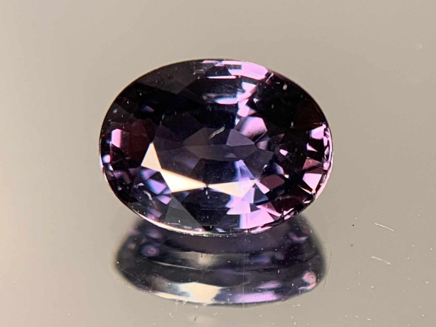 サファイア （カラーチェンジタイプ） 1.463ct  宝石ソーティング付き  7.2㎜×5.5㎜×3.8㎜  ルース（ 裸石 ） 2007Y