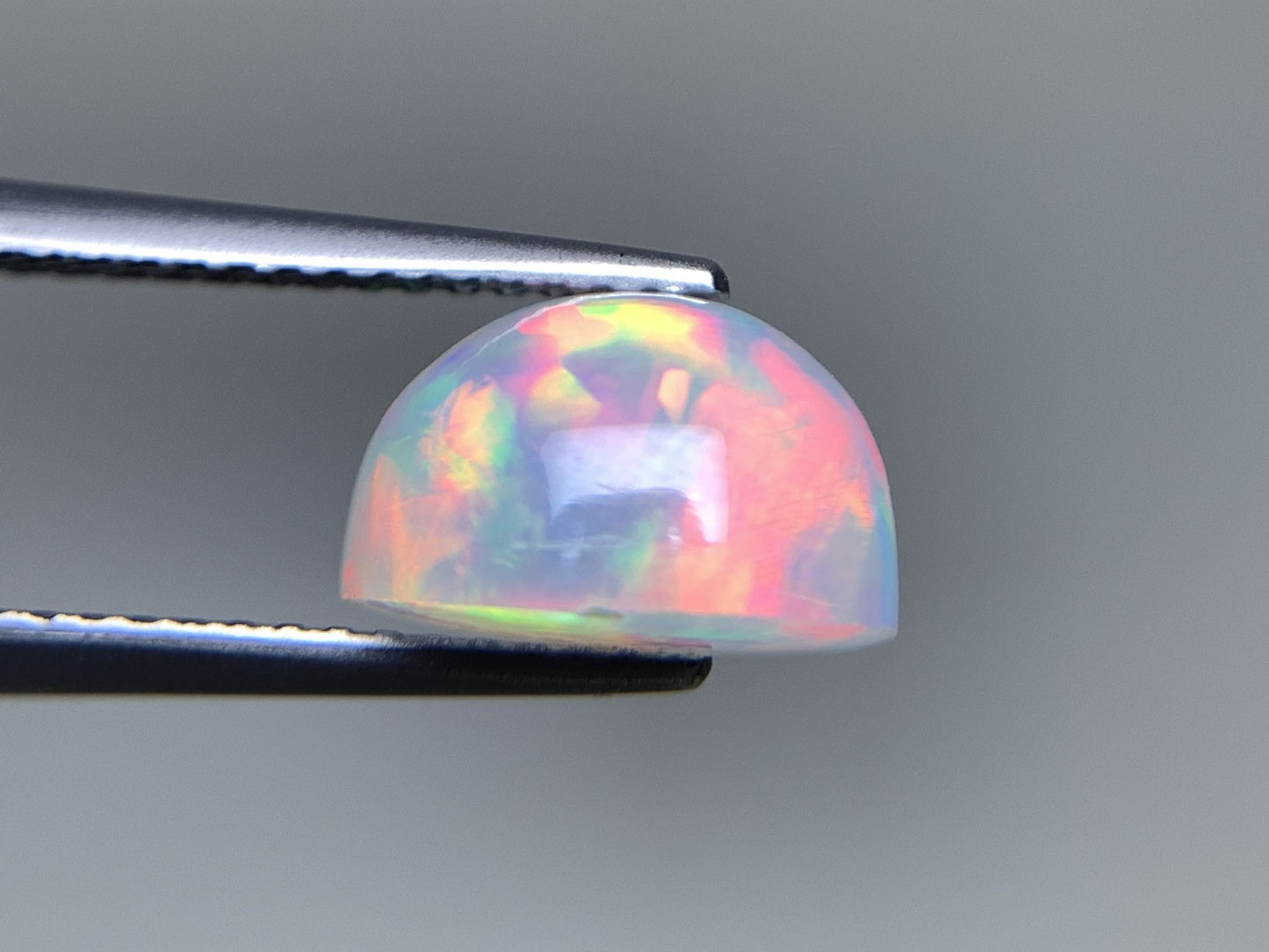 オパール 天然  2.505ct  宝石ソーティング付き  9.8㎜×8.0㎜×6.3㎜ ルース（ 裸石 ）  6179Y