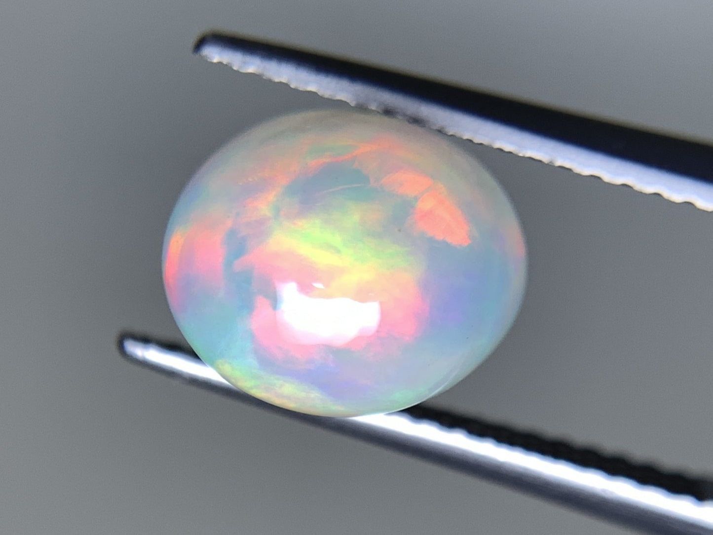 オパール 天然  2.505ct  宝石ソーティング付き  9.8㎜×8.0㎜×6.3㎜ ルース（ 裸石 ）  6179Y