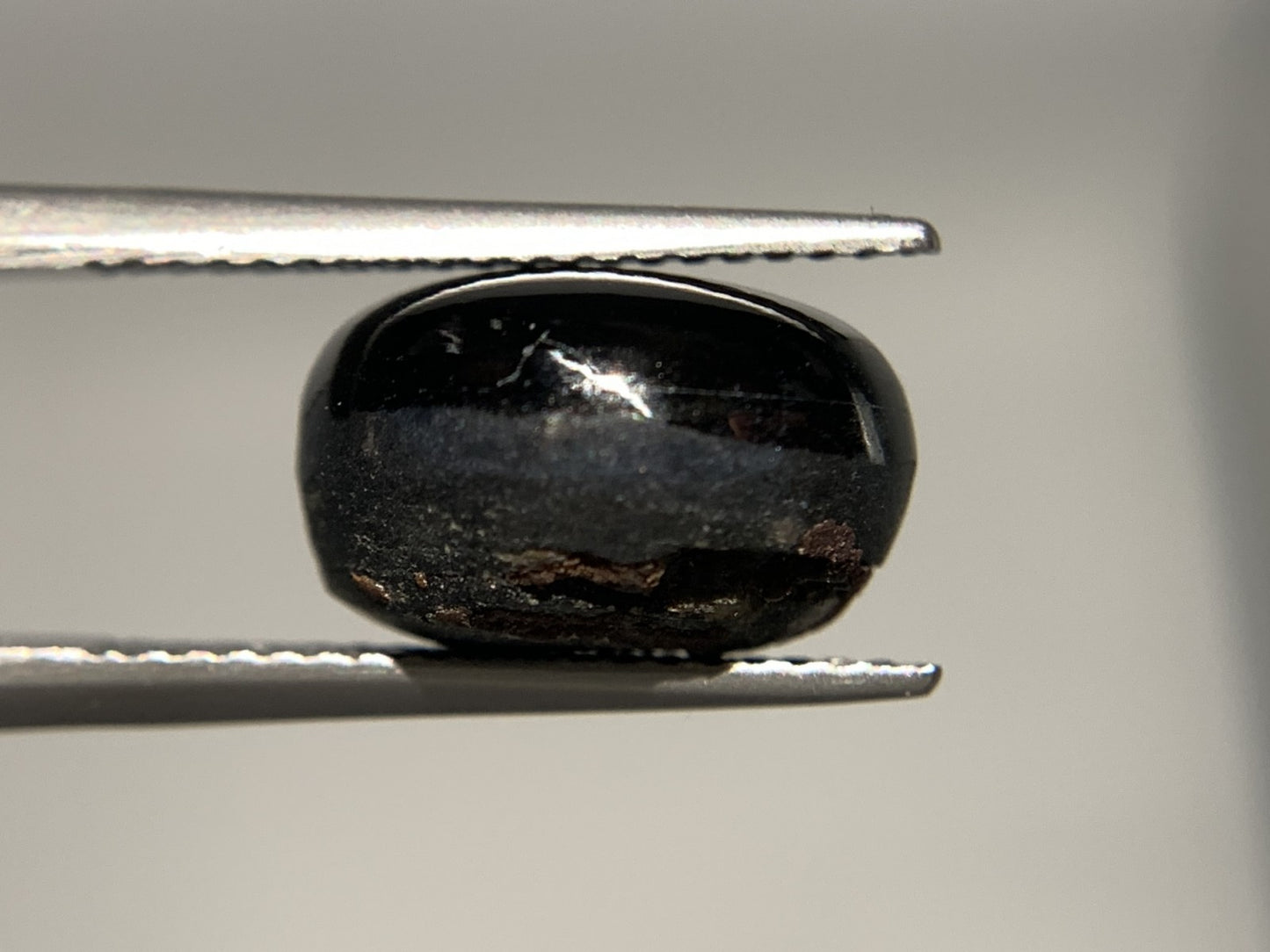ブラックスターサファイア 13.416ct 宝石ソーティング付き  12.4㎜×11.4㎜×7.8㎜  ルース（ 裸石 ） 2485Y
