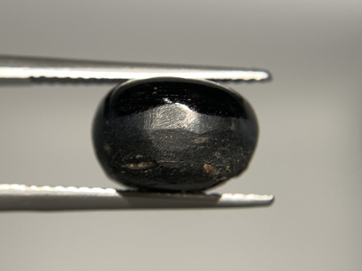 ブラックスターサファイア 13.416ct 宝石ソーティング付き  12.4㎜×11.4㎜×7.8㎜  ルース（ 裸石 ） 2485Y