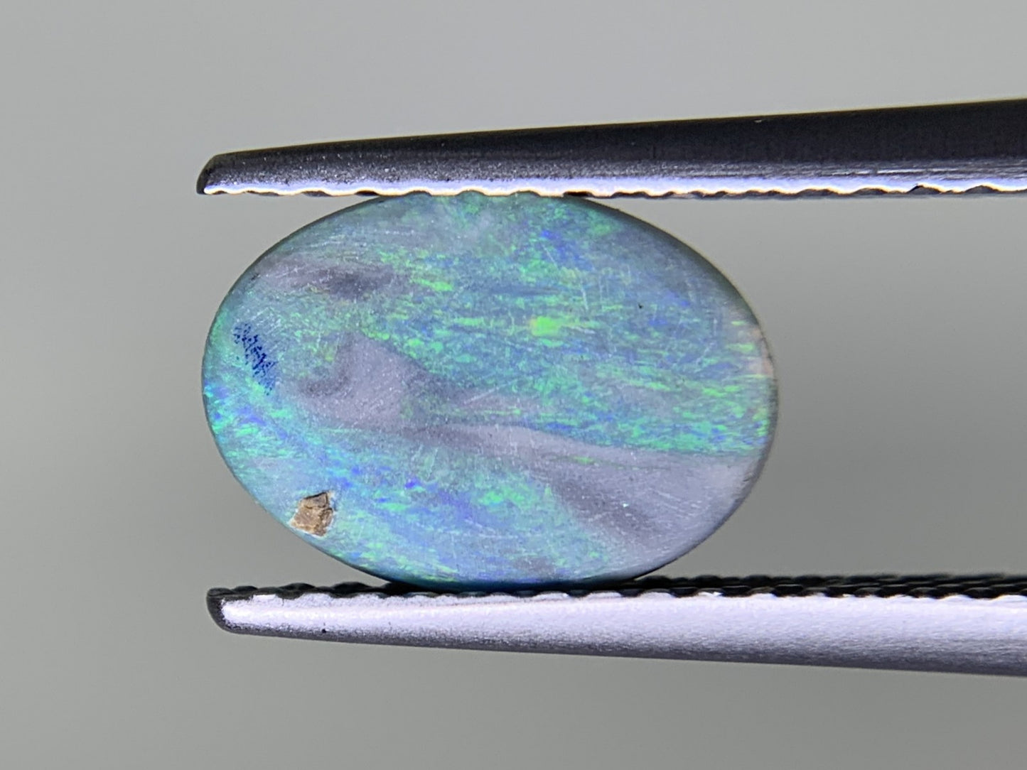 ブラックオパール 0.965ct 宝石ソーティング付き 9.5㎜×6.7㎜×2.3㎜ ルース（ 裸石 ） 3768Y
