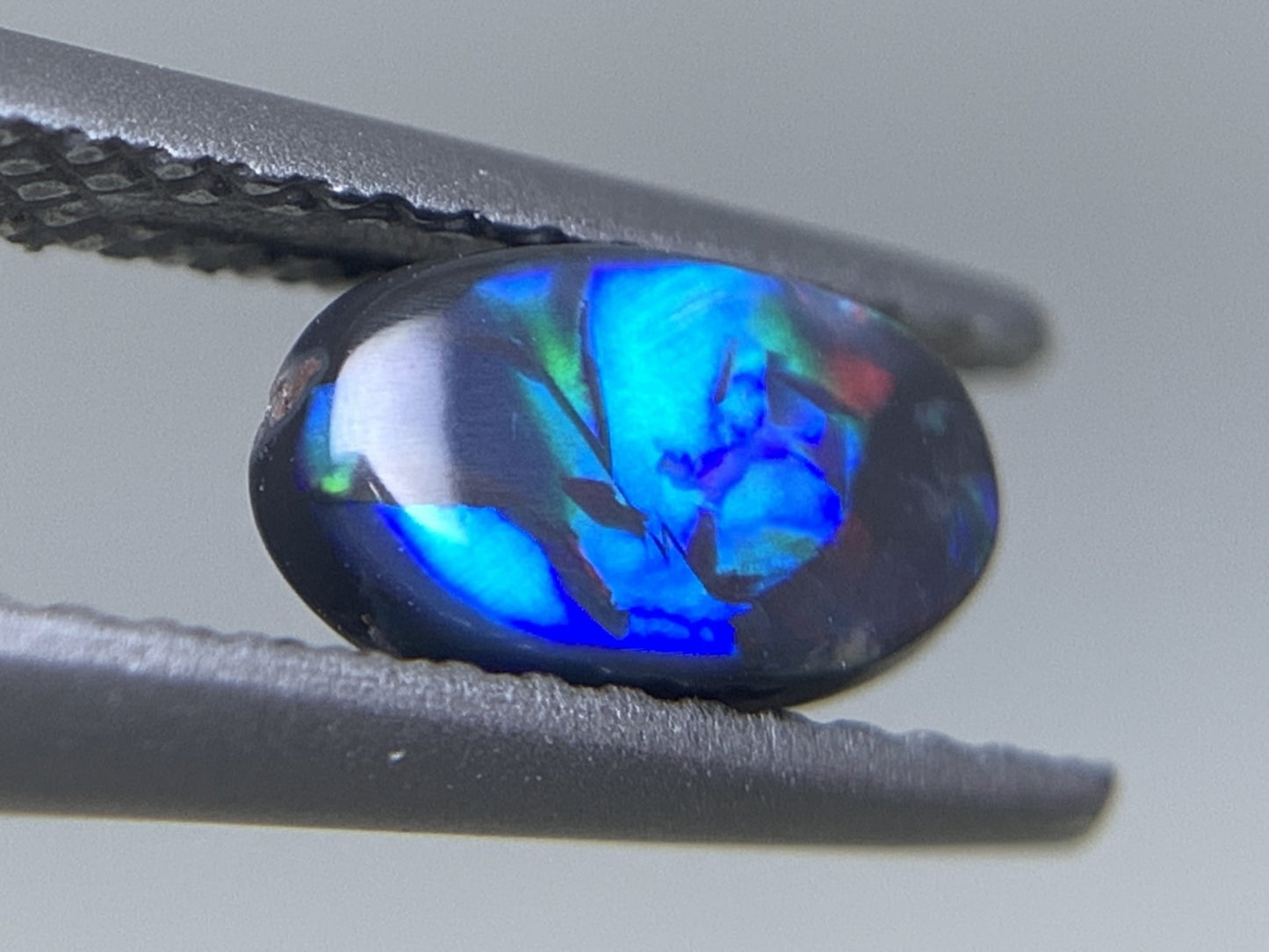 ブラックオパール 天然  0.549ct  宝石ソーティング付き  7.0㎜×4.3㎜×2.6㎜ ルース（ 裸石 ）  6027Y