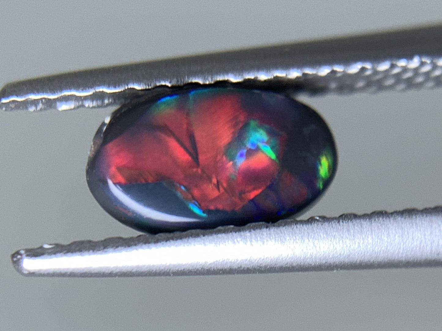 ブラックオパール 天然  0.549ct  宝石ソーティング付き  7.0㎜×4.3㎜×2.6㎜ ルース（ 裸石 ）  6027Y