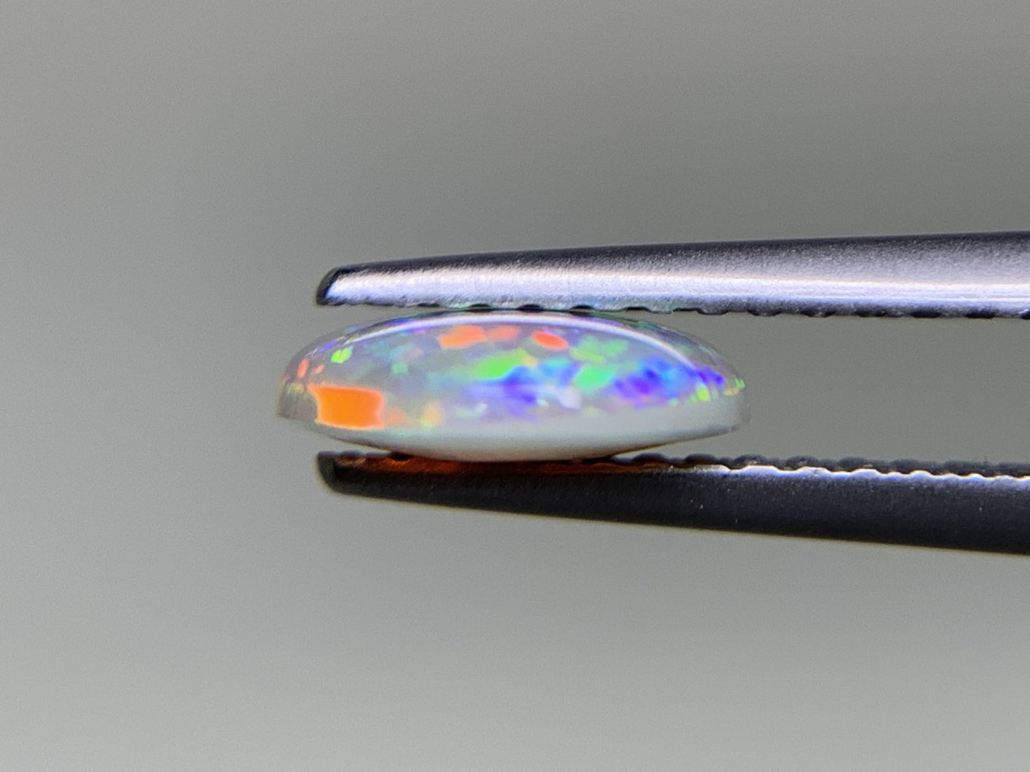 ブラックオパール 1.186ct 宝石ソーティング付き  10.1㎜×7.9㎜×2.4㎜  ルース（ 裸石 ） 3848Y