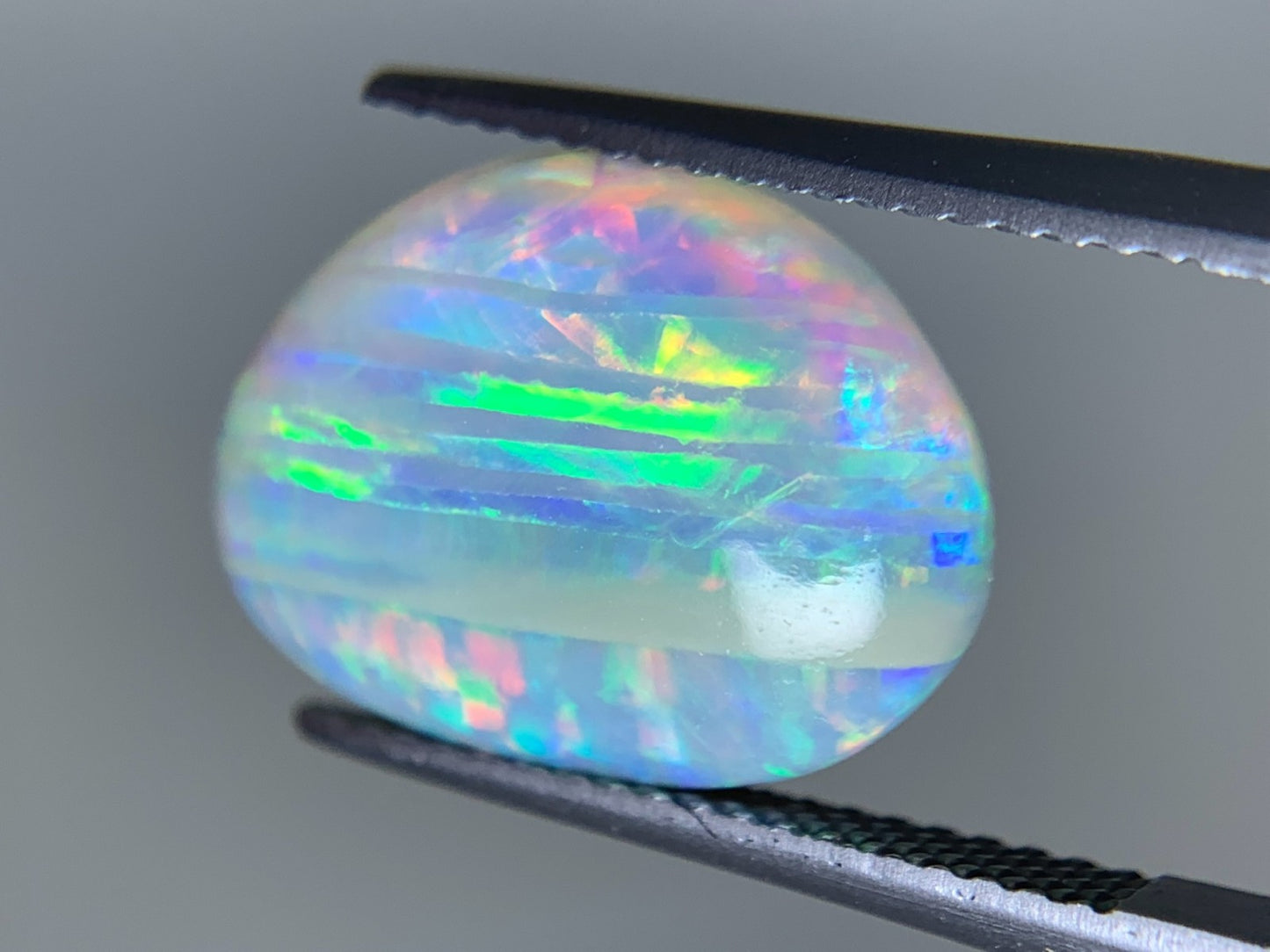 ボルダーオパール 天然  5.609ct  宝石ソーティング付き  15.5㎜×11.6㎜×4.6㎜ ルース（ 裸石 ）  6066Y