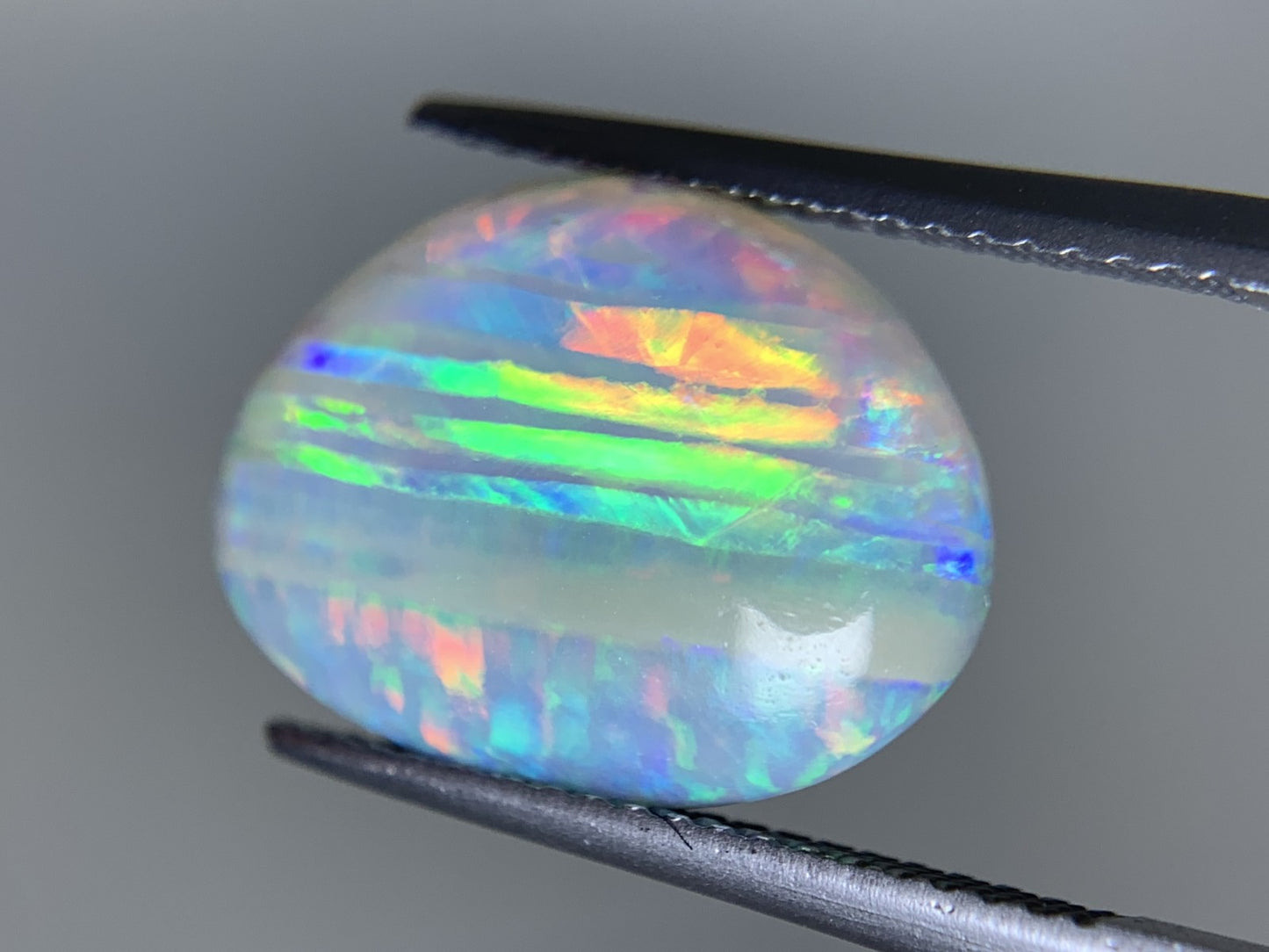 ボルダーオパール 天然  5.609ct  宝石ソーティング付き  15.5㎜×11.6㎜×4.6㎜ ルース（ 裸石 ）  6066Y