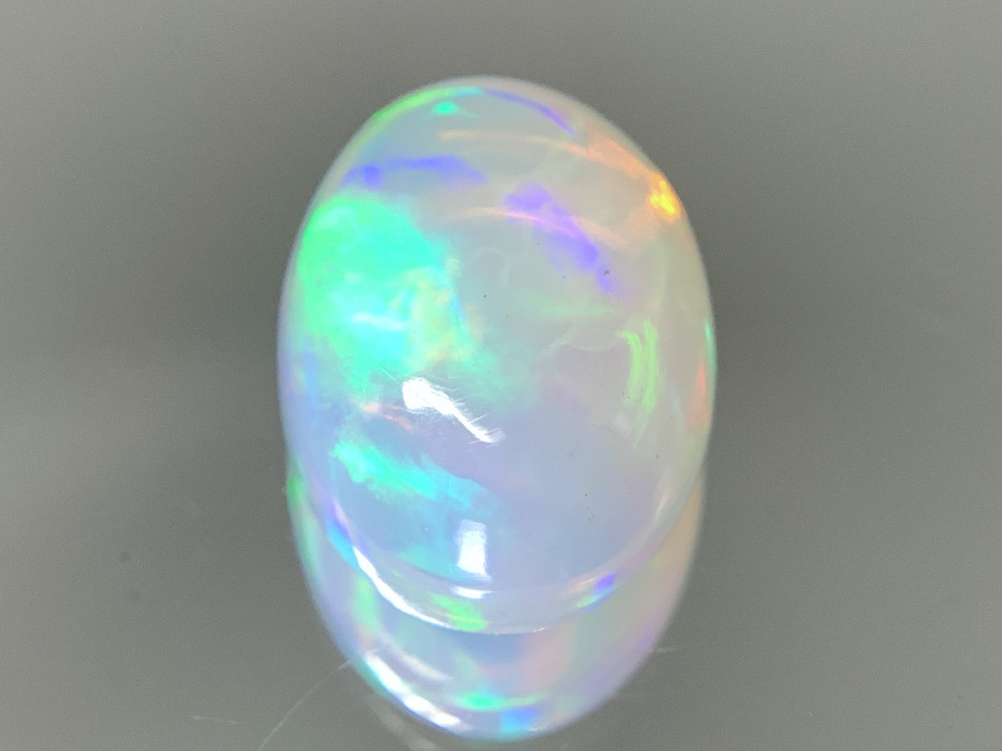 オパール 4.214ct 宝石ソーティング付き  14.1㎜×10.2㎜×5.6㎜  ルース（ 裸石 ） 3022Y