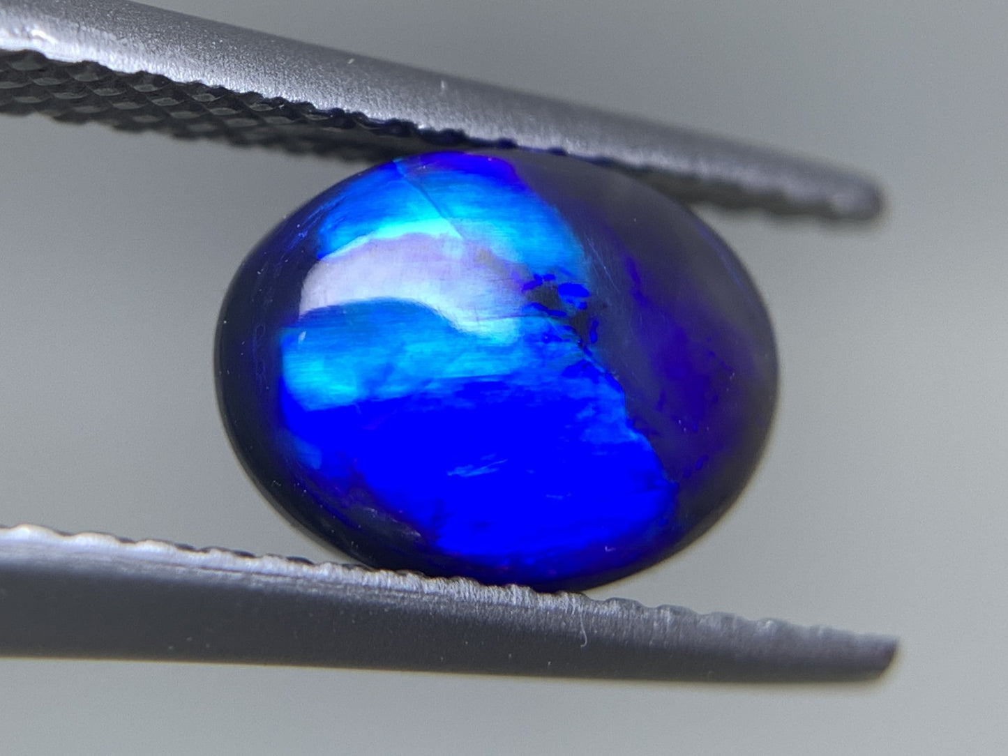 ブラックオパール 天然  1.138ct  中央宝石ソーティング付き  8.6㎜×6.6㎜×3.2㎜  ルース（ 裸石 ） 6002Y
