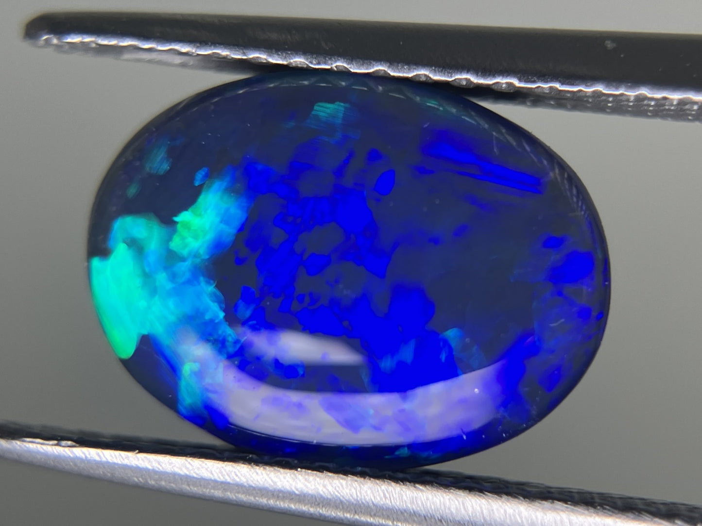 ブラックオパール 2.652ct 宝石ソーティング  11.2㎜×8.5㎜×4.3㎜  ルース（ 裸石 ） 3184YY
