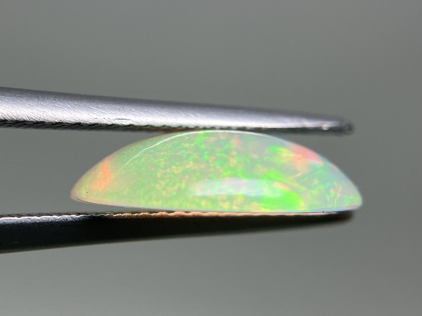 オパール 2.636ct 宝石ソーティング付き  14.1㎜×11.1㎜×3.8㎜  ルース（ 裸石 ） 3030YY
