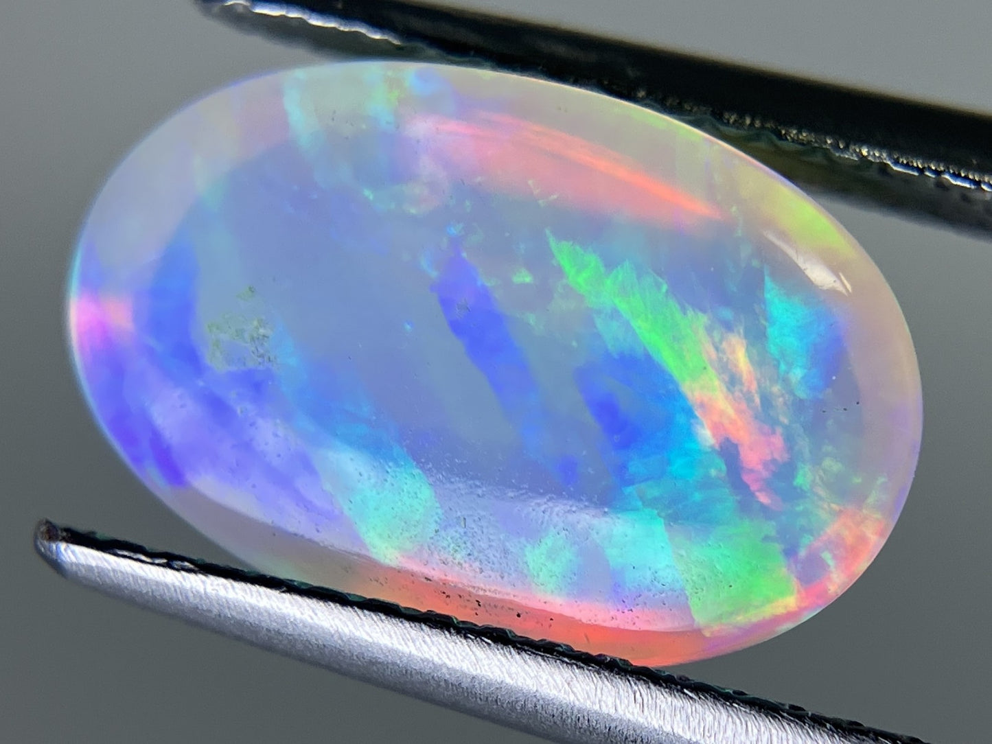 オパール 3.440ct 宝石ソーティング  12.3㎜×7.8㎜×5.8㎜  ルース（ 裸石 ） 3026YY