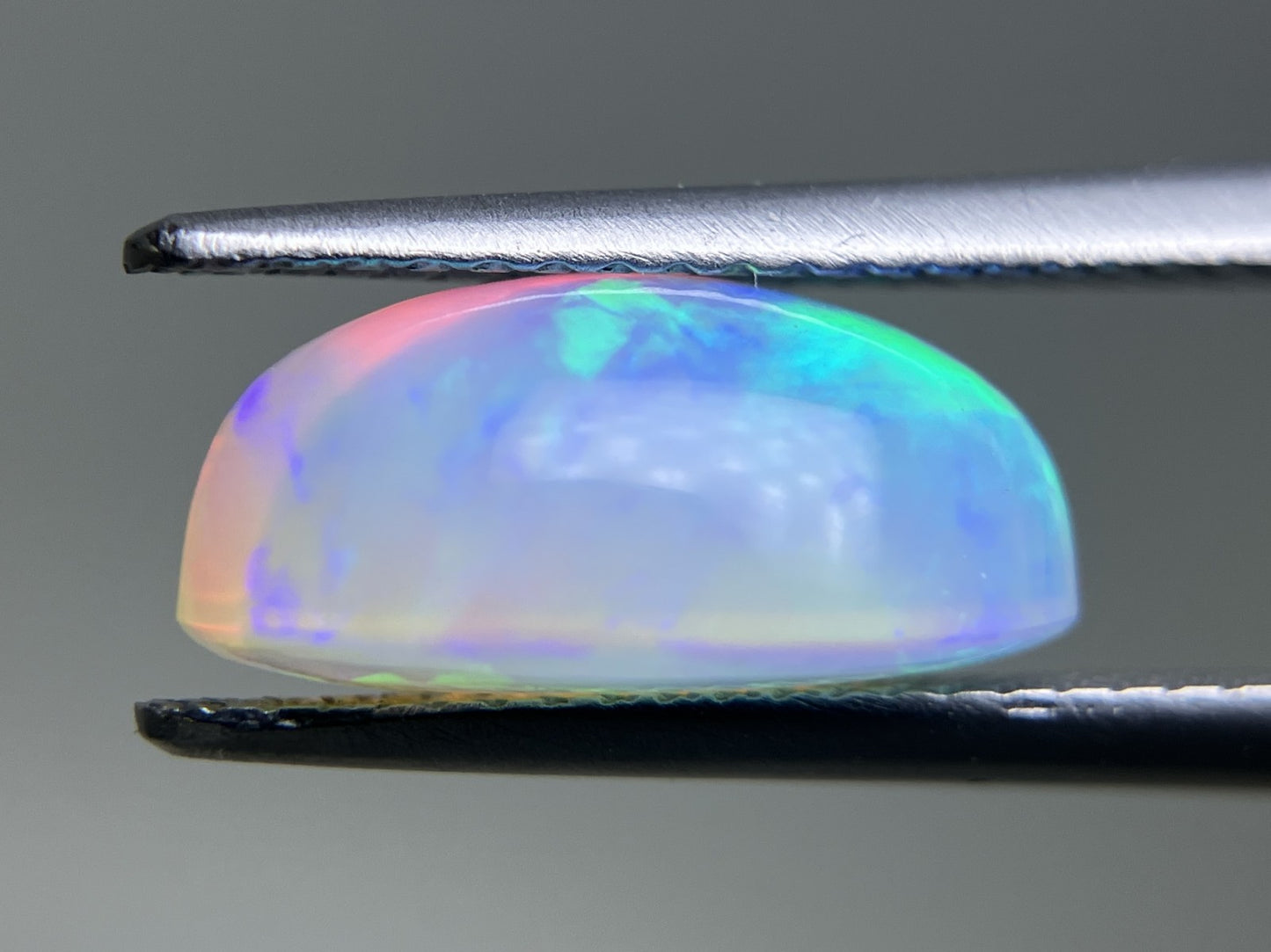 オパール 3.440ct 宝石ソーティング  12.3㎜×7.8㎜×5.8㎜  ルース（ 裸石 ） 3026YY