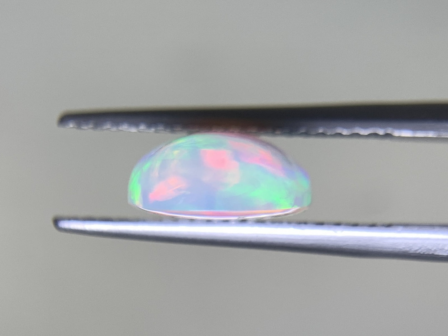 オパール 2.793ct 半クリスタル 宝石ソーティング付き  13.1㎜×9.1㎜×4.3㎜  ルース（ 裸石 ） 3043Y