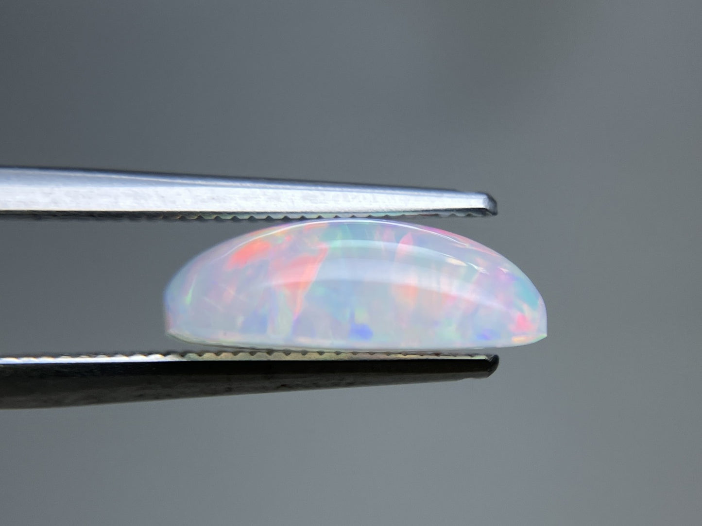 オパール 2.844ct  宝石ソーティング付き  13.1㎜×7.8㎜×4.6㎜  天然 ルース（ 裸石 ） 4558YY