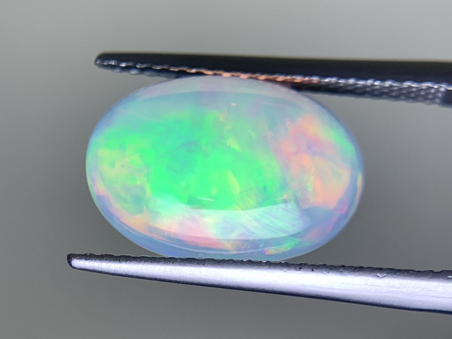 オパール 2.793ct 半クリスタル 宝石ソーティング付き  13.1㎜×9.1㎜×4.3㎜  ルース（ 裸石 ） 3043Y