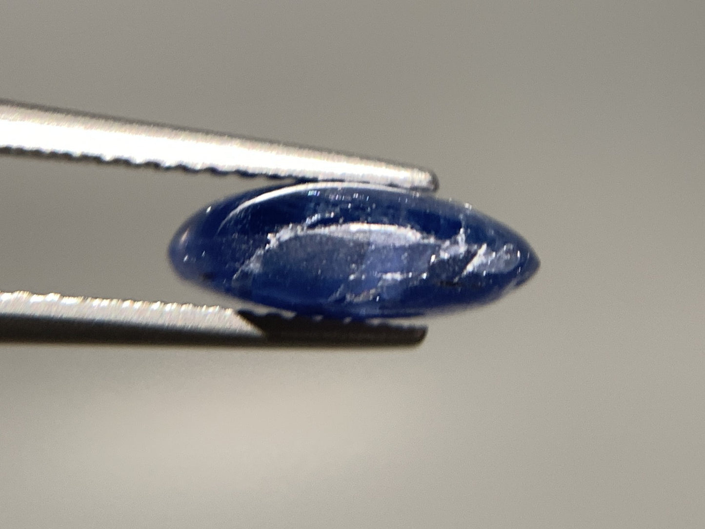 スターサファイア 天然 4.529ct 宝石ソーティング付き 11.2㎜×8.9㎜×4.0㎜ ルース（ 裸石 ） 6958Y