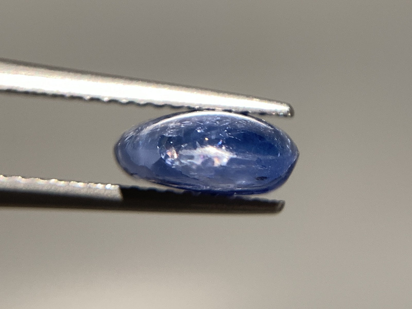 スターサファイア 天然 4.529ct 宝石ソーティング付き 11.2㎜×8.9㎜×4.0㎜ ルース（ 裸石 ） 6958Y