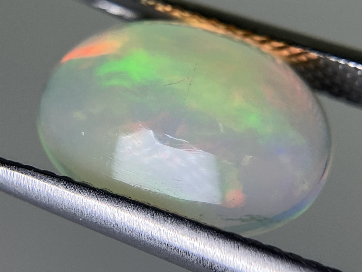 オパール 3.044ct 宝石ソーティング付き  12.9㎜×9.7㎜×5.0㎜  ルース（ 裸石 ） 3027YY